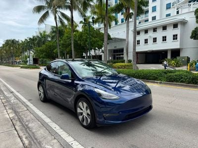 2024 Tesla Model Y - 7SAYGDEE8RA233844