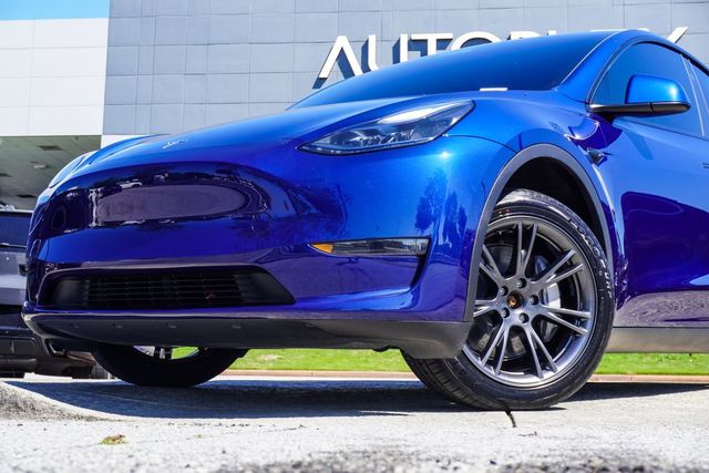 2024 Tesla Model Y Long Range AWD - 23024115 - 1