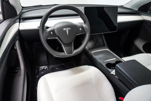 2024 Tesla Model Y Long Range AWD - 23095638 - 11