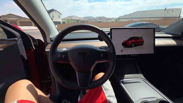 2024 Tesla Model Y Long Range AWD - 23052148 - 13