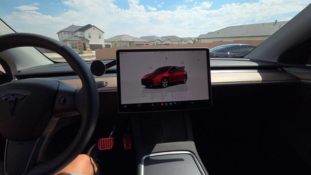 2024 Tesla Model Y Long Range AWD - 23052148 - 14