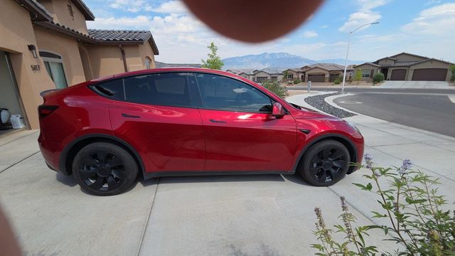 2024 Tesla Model Y Long Range AWD - 23052148 - 4
