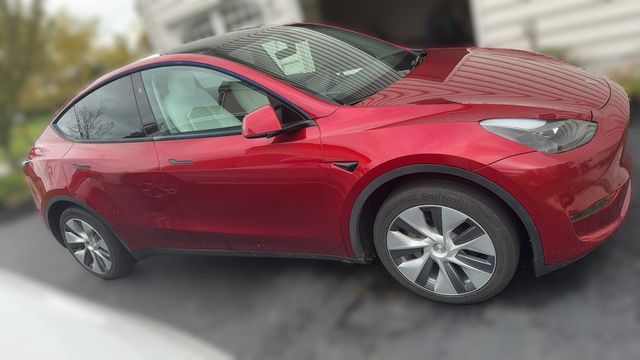 2024 Tesla Model Y Long Range AWD - 23090060 - 2