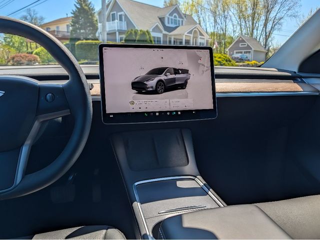 2024 Tesla Model Y Long Range AWD - 23008012 - 19