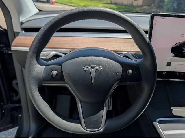 2024 Tesla Model Y Long Range AWD - 23023421 - 18