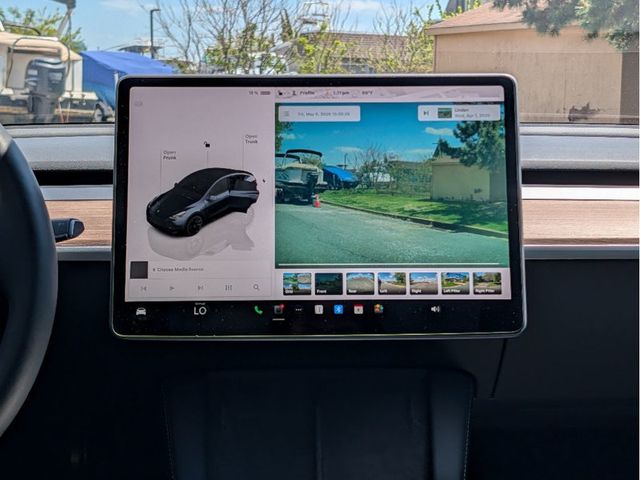 2024 Tesla Model Y Long Range AWD - 23023421 - 25