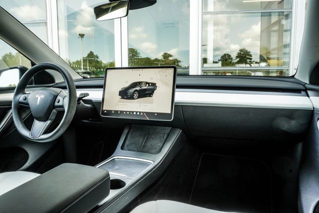 2024 Tesla Model Y Long Range AWD - 23055382 - 18