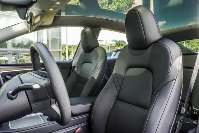 2024 Tesla Model Y Long Range AWD - 23059753 - 30