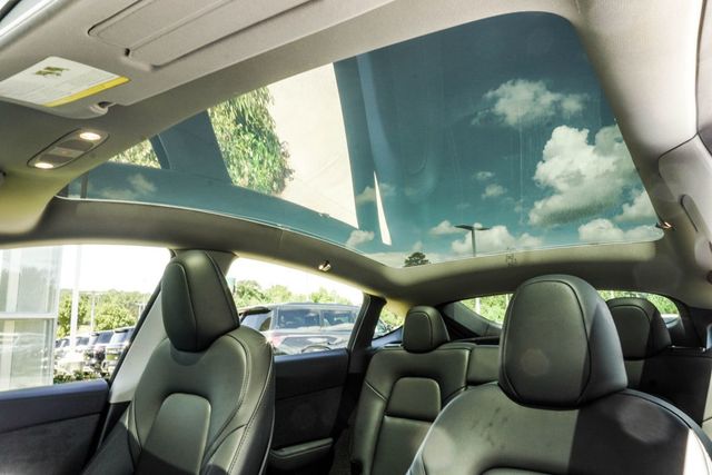 2024 Tesla Model Y Long Range AWD - 23059753 - 32