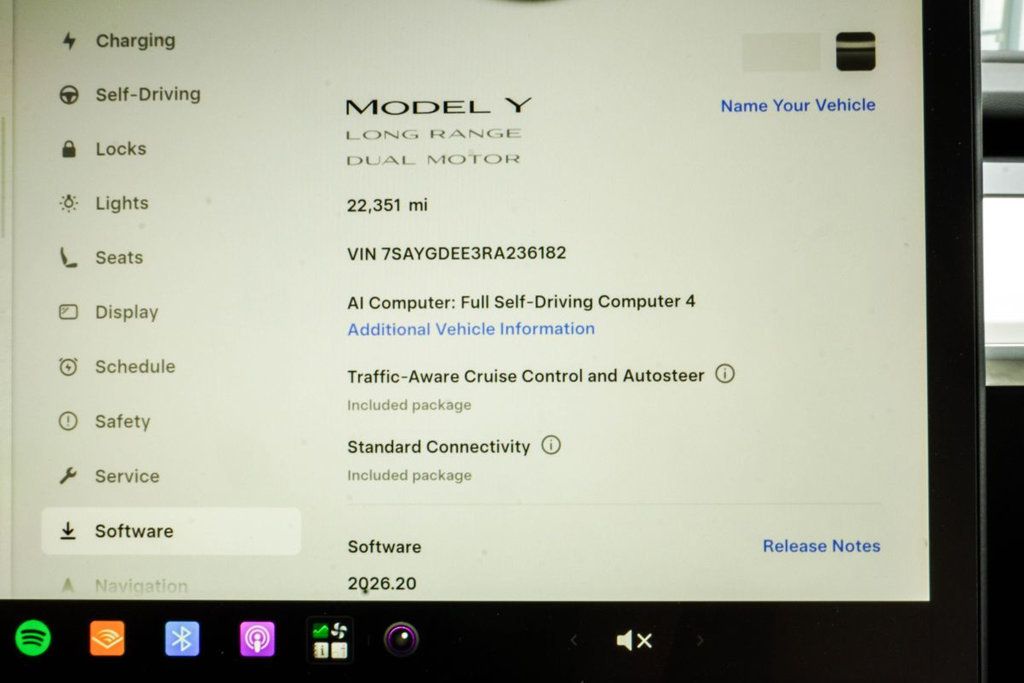 Tesla Model Y photo 25