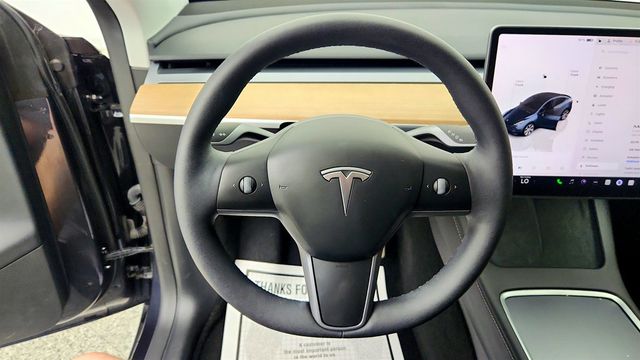 2024 Tesla Model Y Long Range AWD - 23041967 - 12