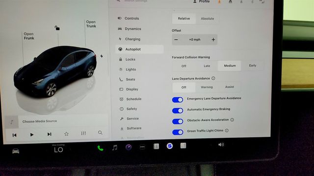 2024 Tesla Model Y Long Range AWD - 23041967 - 17