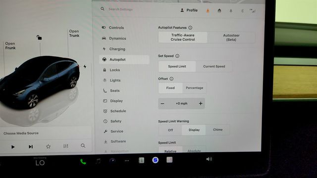 2024 Tesla Model Y Long Range AWD - 23041967 - 19