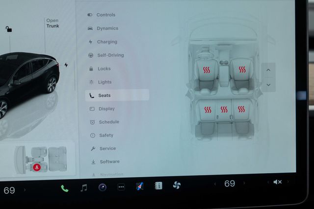 2024 Tesla Model Y Long Range AWD - 23004689 - 18