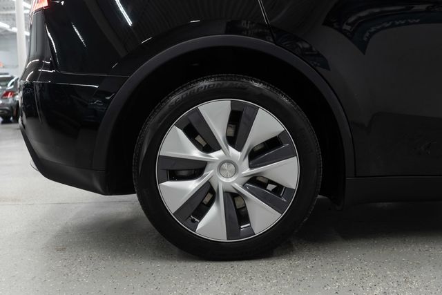 2024 Tesla Model Y Long Range AWD - 23004689 - 30