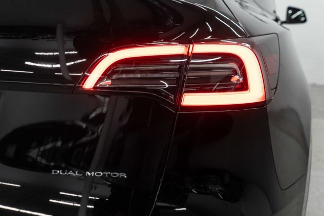 2024 Tesla Model Y Long Range AWD - 23004689 - 38