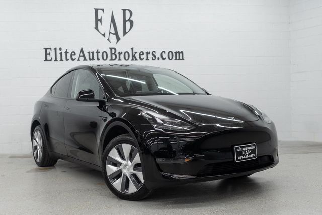 2024 Tesla Model Y Long Range AWD - 23004689 - 40