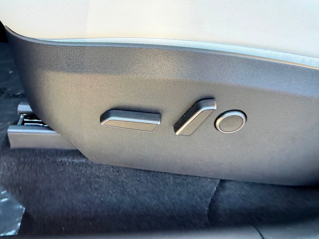 2024 Tesla Model Y Long Range AWD - 22945053 - 10