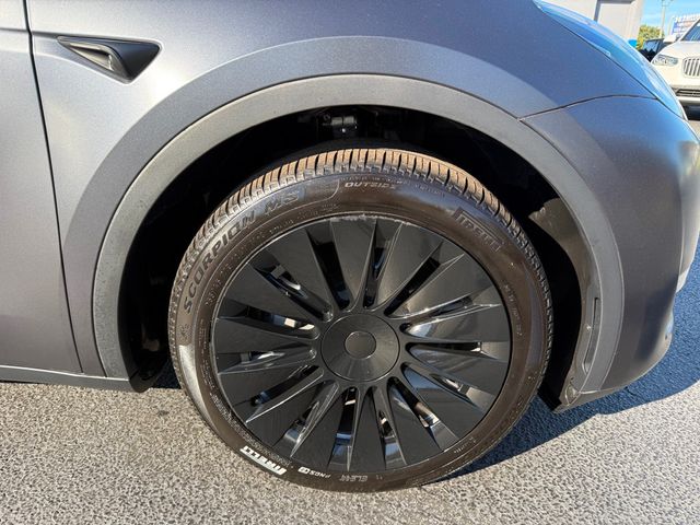 2024 Tesla Model Y Long Range AWD - 22945053 - 35