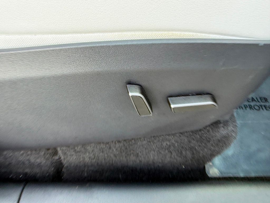 2024 Tesla Model Y Long Range AWD - 22996504 - 30