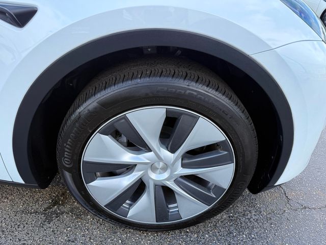 2024 Tesla Model Y Long Range AWD - 22996504 - 32