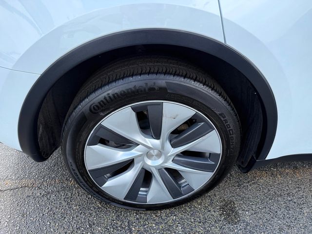 2024 Tesla Model Y Long Range AWD - 22996504 - 33
