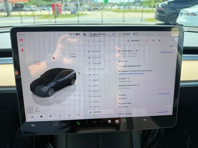 2024 Tesla Model Y Long Range AWD - 23001014 - 14