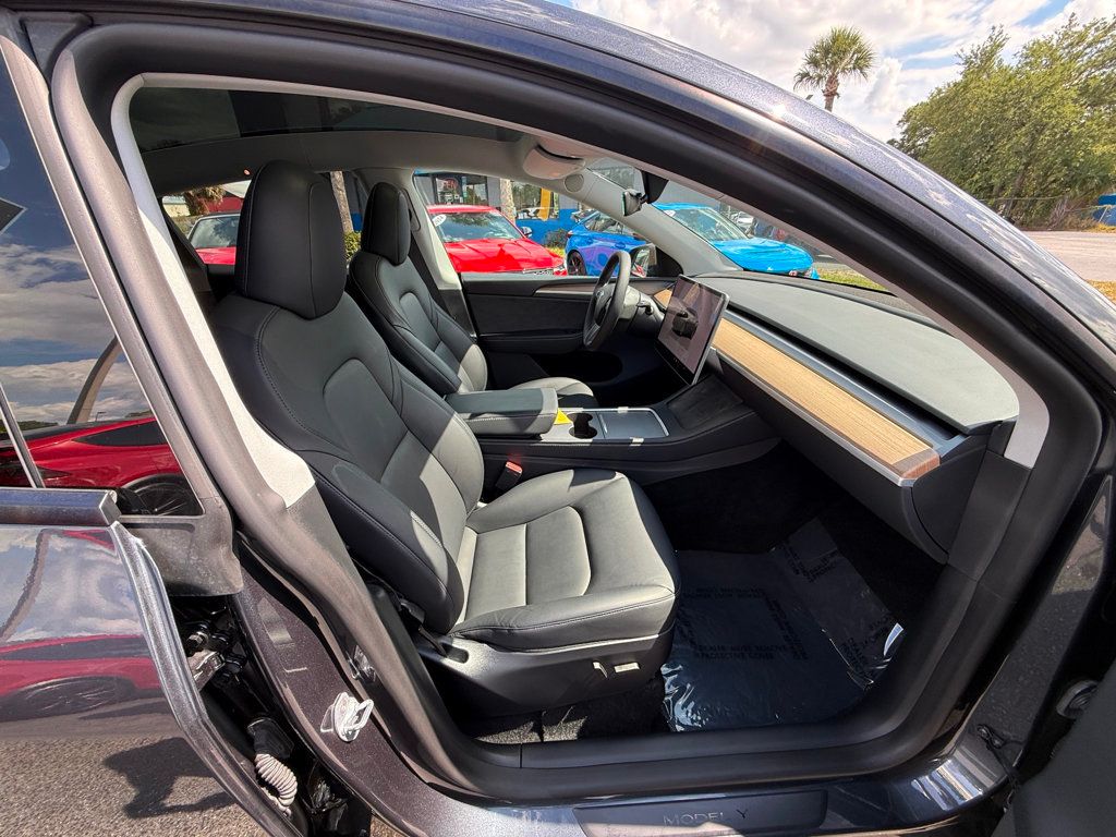 2024 Tesla Model Y Long Range AWD - 23001014 - 31
