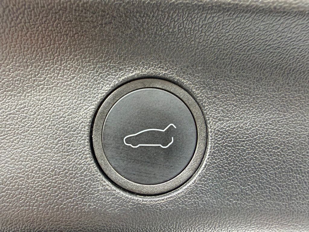 2024 Tesla Model Y Long Range AWD - 23003009 - 24
