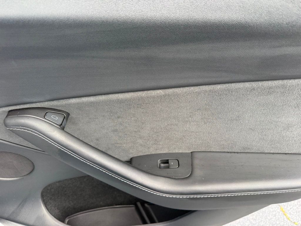 2024 Tesla Model Y Long Range AWD - 23003009 - 27