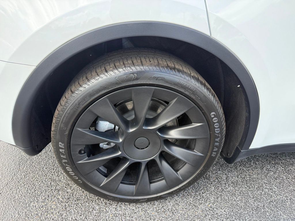 2024 Tesla Model Y Long Range AWD - 23003009 - 33