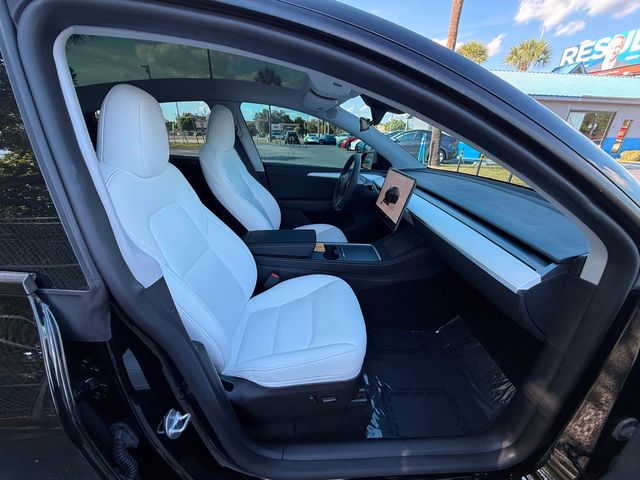 2024 Tesla Model Y Long Range AWD - 23015099 - 30
