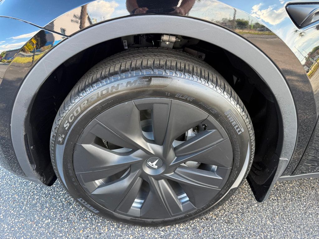 2024 Tesla Model Y Long Range AWD - 23015099 - 36
