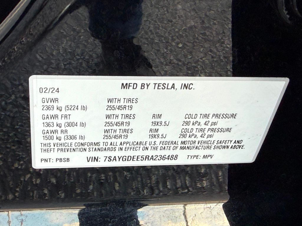 2024 Tesla Model Y Long Range AWD - 23015099 - 38