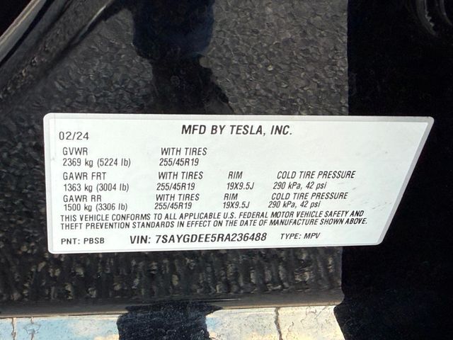 2024 Tesla Model Y Long Range AWD - 23015099 - 38
