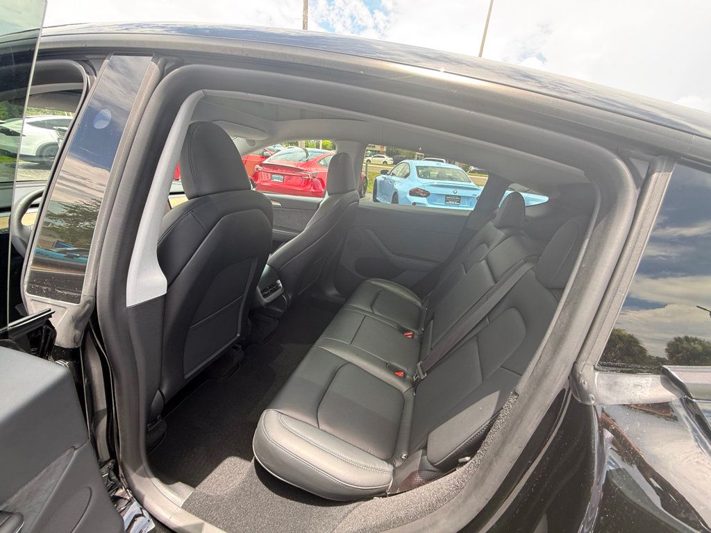 2024 Tesla Model Y Long Range AWD - 23043360 - 9