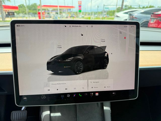 2024 Tesla Model Y Long Range AWD - 23043360 - 10