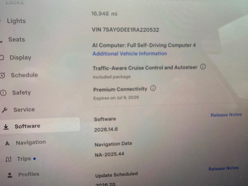 2024 Tesla Model Y Long Range AWD - 23043360 - 12