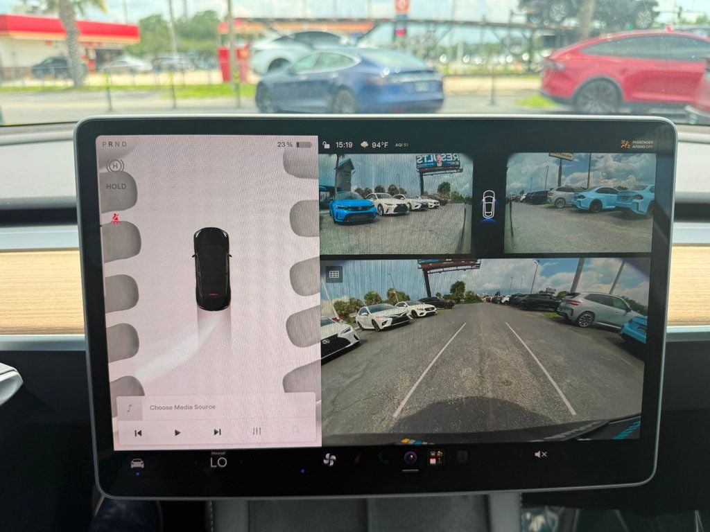 2024 Tesla Model Y Long Range AWD - 23043360 - 16