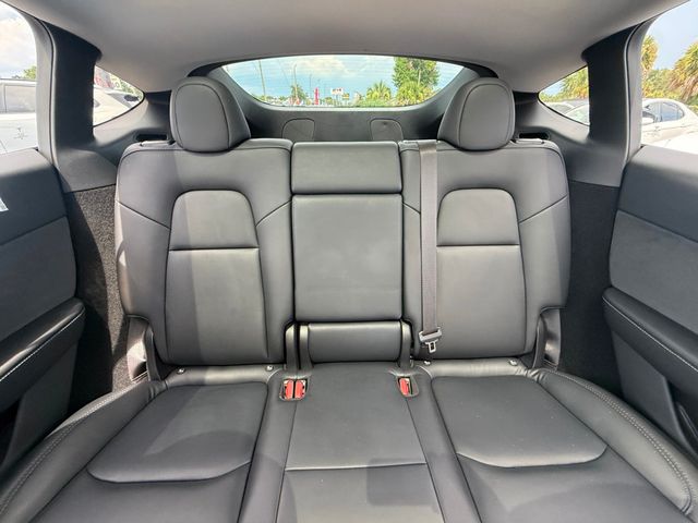 2024 Tesla Model Y Long Range AWD - 23043360 - 17