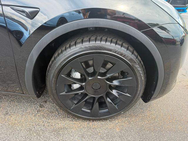 2024 Tesla Model Y Long Range AWD - 23043360 - 32