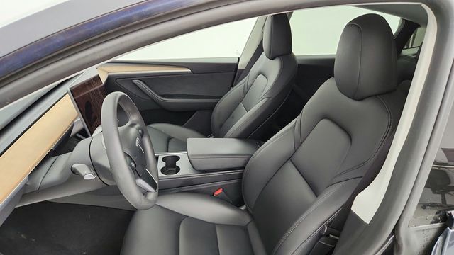 2024 Tesla Model Y Long Range AWD - 22943383 - 23
