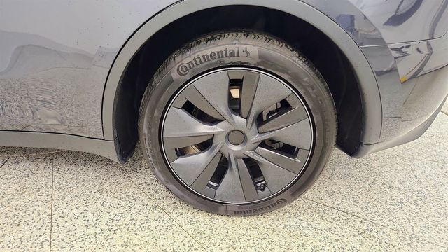 2024 Tesla Model Y Long Range AWD - 23000899 - 8