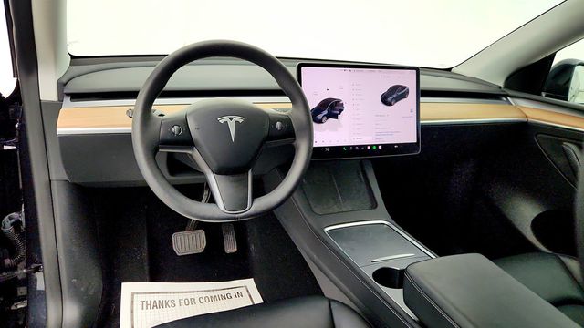 2024 Tesla Model Y Long Range AWD - 23003949 - 10