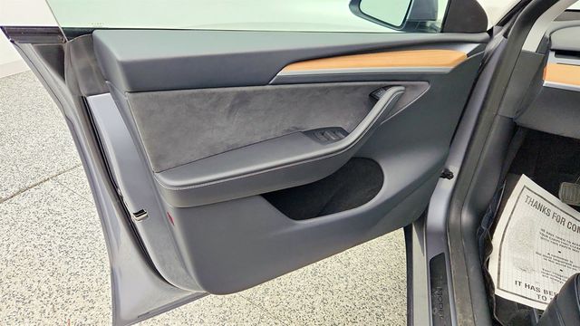 2024 Tesla Model Y Long Range AWD - 23003959 - 10