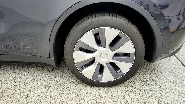 2024 Tesla Model Y Long Range AWD - 23041967 - 9