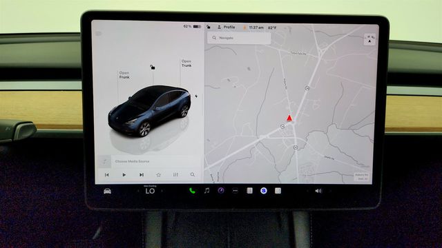 2024 Tesla Model Y Long Range AWD - 23041967 - 18