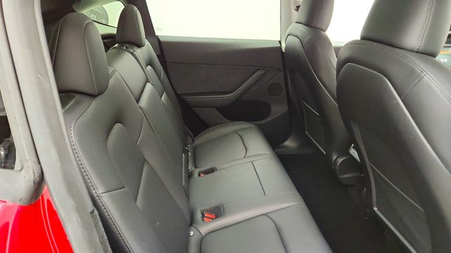 2024 Tesla Model Y Long Range AWD - 23054859 - 26