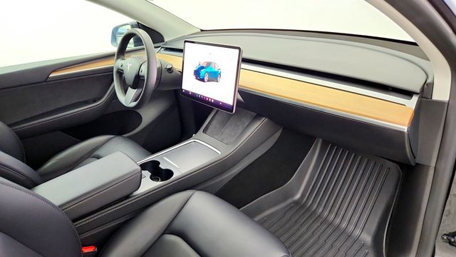 2024 Tesla Model Y Long Range AWD - 23066413 - 29