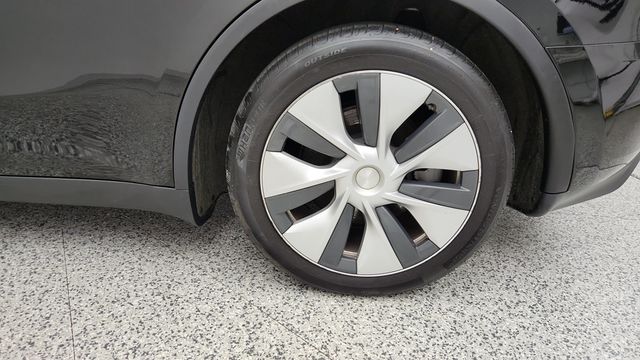 2024 Tesla Model Y Long Range AWD - 23066413 - 8